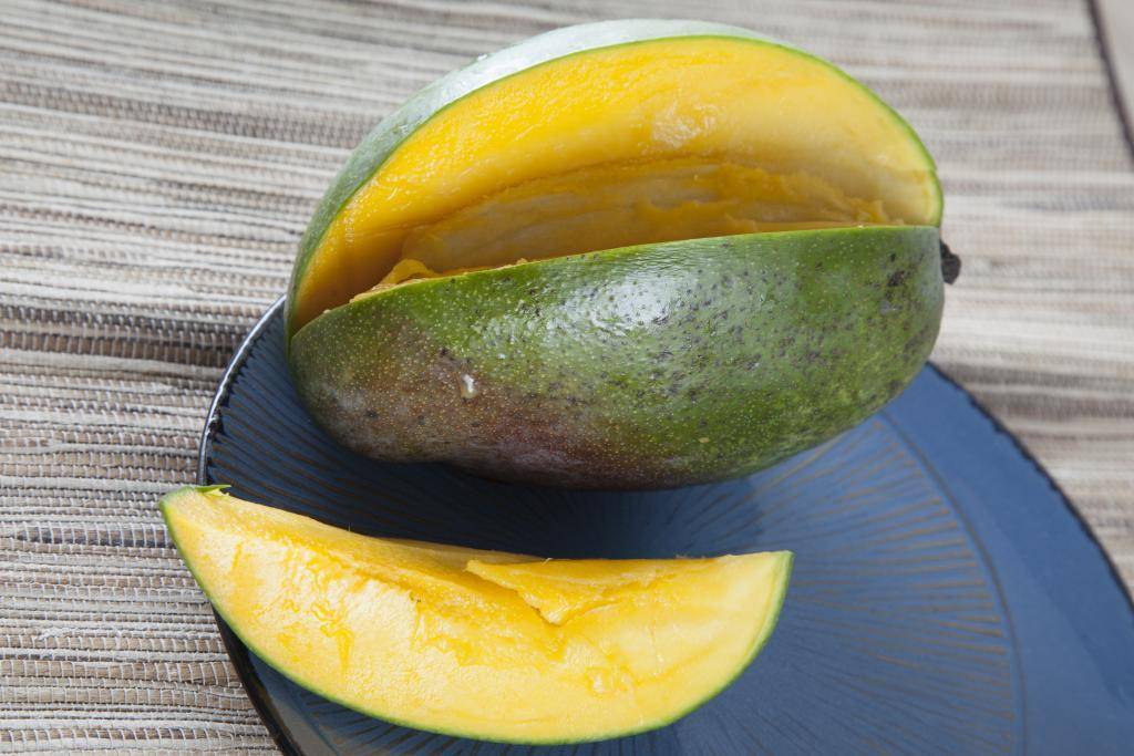 Отравление тропическими фруктами: манго, киви, авокадо, ананас и кокос | rvdku.ru