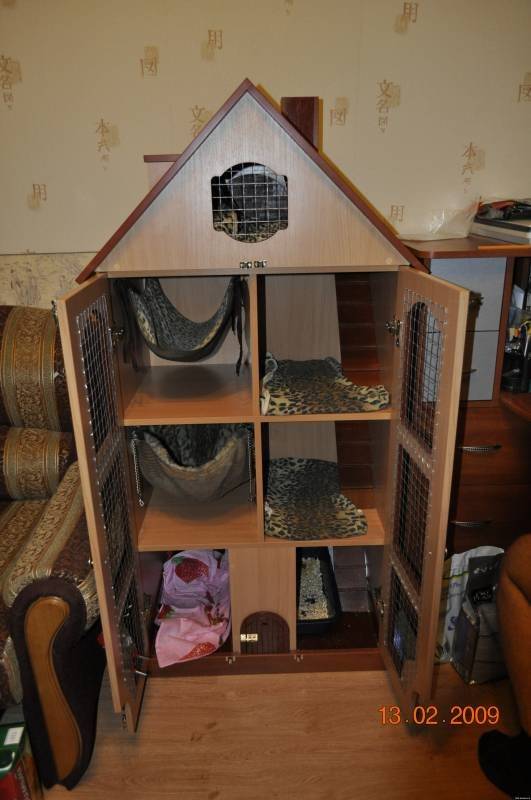 Клетки для крыс своими руками (22 фото): особенности самодельных жилищ. как создать их из подручных материалов в домашних условиях?